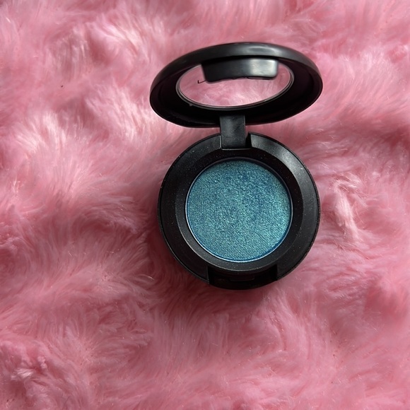 MAC Cosmetics Parrot (MAC Originals Collection) Limited Edition/Rare Eyeshadow - Picture 3 of 11